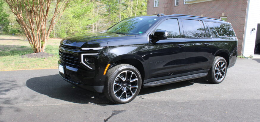 Cheverlot Suburban SUV